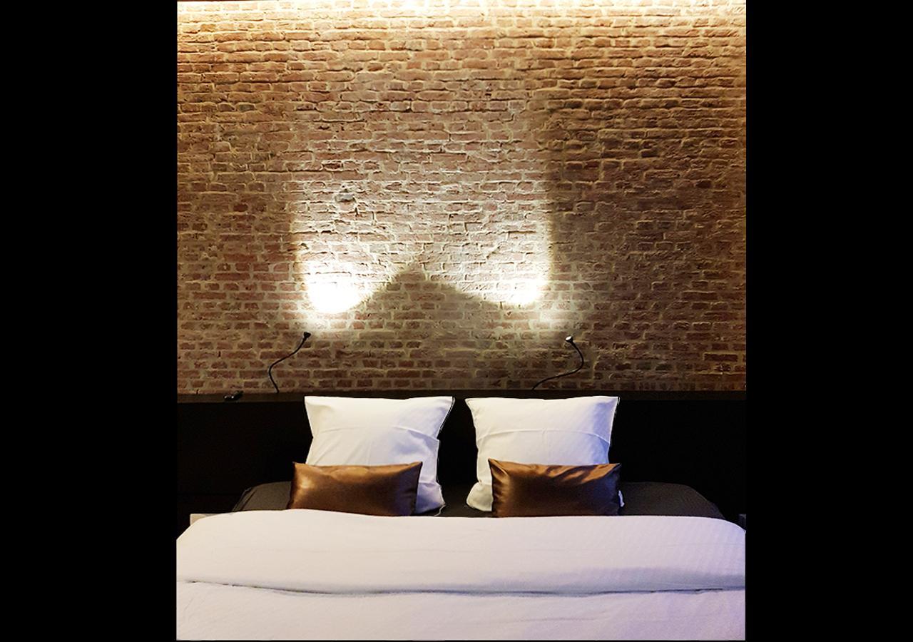 Goodnight Hotel